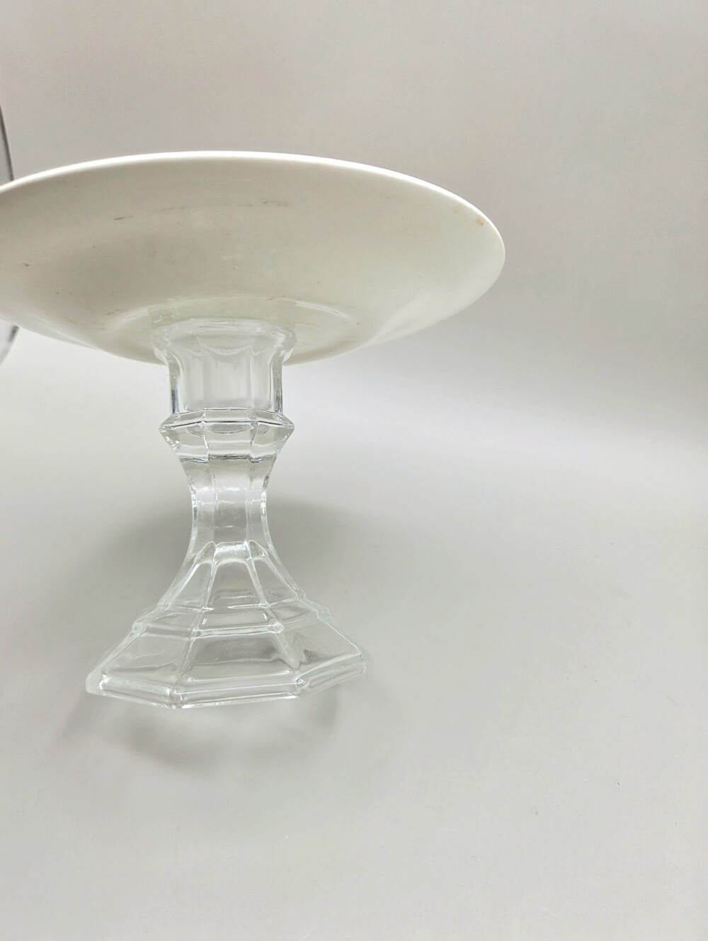 Mini Cake Stand or Cupcake Stand, Red & White Floral on Clear Glass Pedestal - Picture 5 of 7